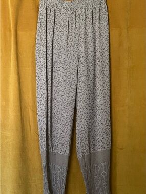 Yasuko Pants Greenish-Gray Size Small/Medium